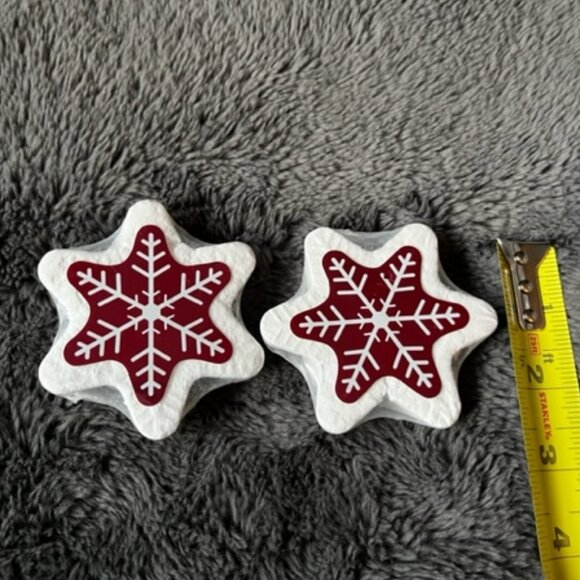 Bath Fizzle Snowflake Shaped Bath Bombs Set of Two - Picture 4 of 5
